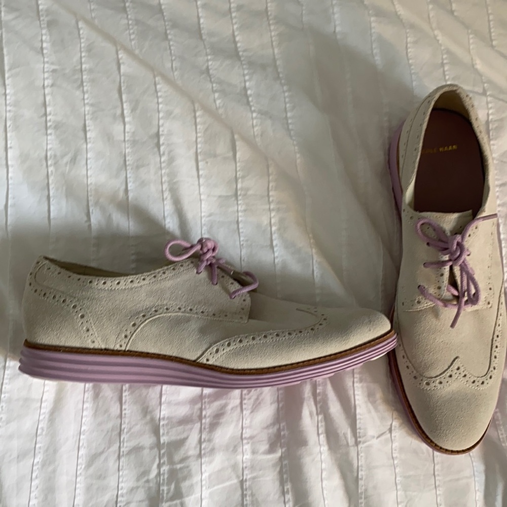 Women’s suede ‘bucks.”